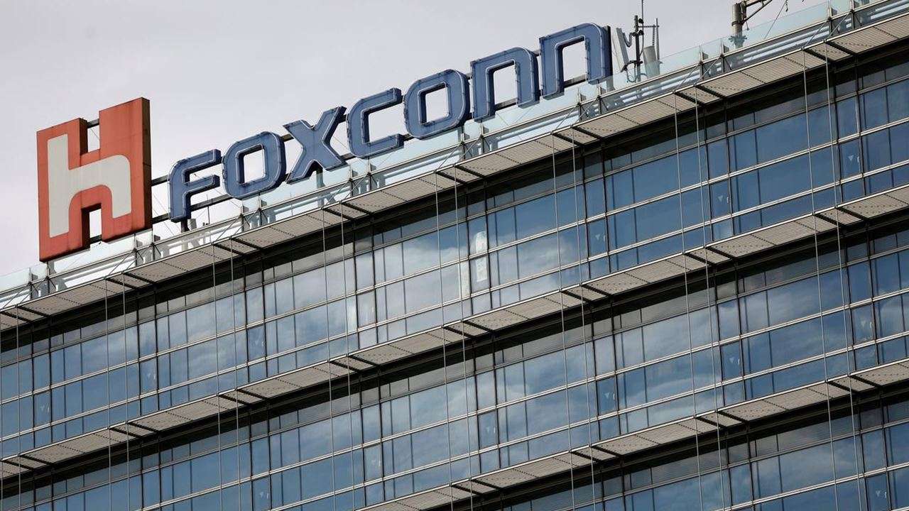 Le géant technologique Foxconn compte investir 700 millions USD au Vietnam