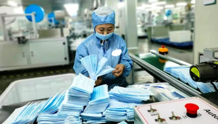 2 mois  le Vietnam exporte près de 130 millions de masques médicaux