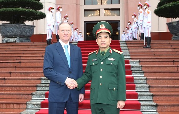 Vietnam et Russie renforcent leur coopération dans la sécurité et la défense