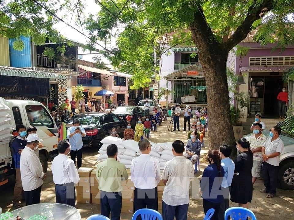 Aides pour les Cambodgiens d’origine vietnamienne au milieu du confinement