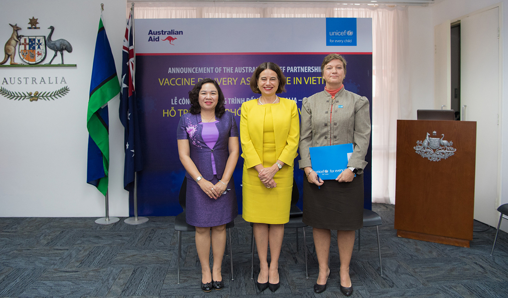 COVID-19  Aide australienne de plus de 240 milliards VND pour la vaccination au Vietnam