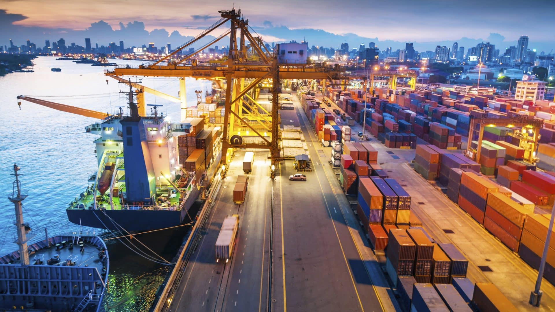 4 mois hausse de 18 du trafic dans les ports à conteneurs au Vietnam
