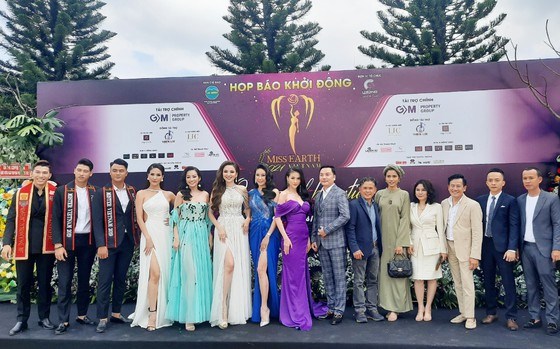 Le concours de beauté Miss Earth Vietnam 2021 commencera en mai prochain