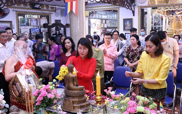 Le Nouvel An traditionnel du Cambodge, du Laos, du Myanmar et de la Thaïlande célébré à HCM-V