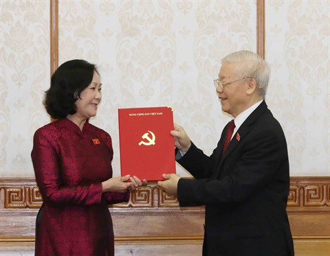 Le Parti communiste du Vietnam continue d améliorer son leadership