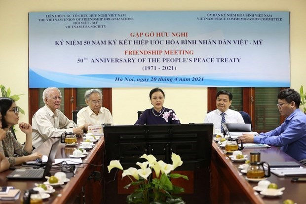 Rencontre marquant le cinquantenaire du Traité de paix des peuples Vietnam - États-Unis