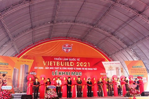 Plus de 200 exposants à l’exposition internationale Vietbuild 2021 à Ho Chi Minh-Ville