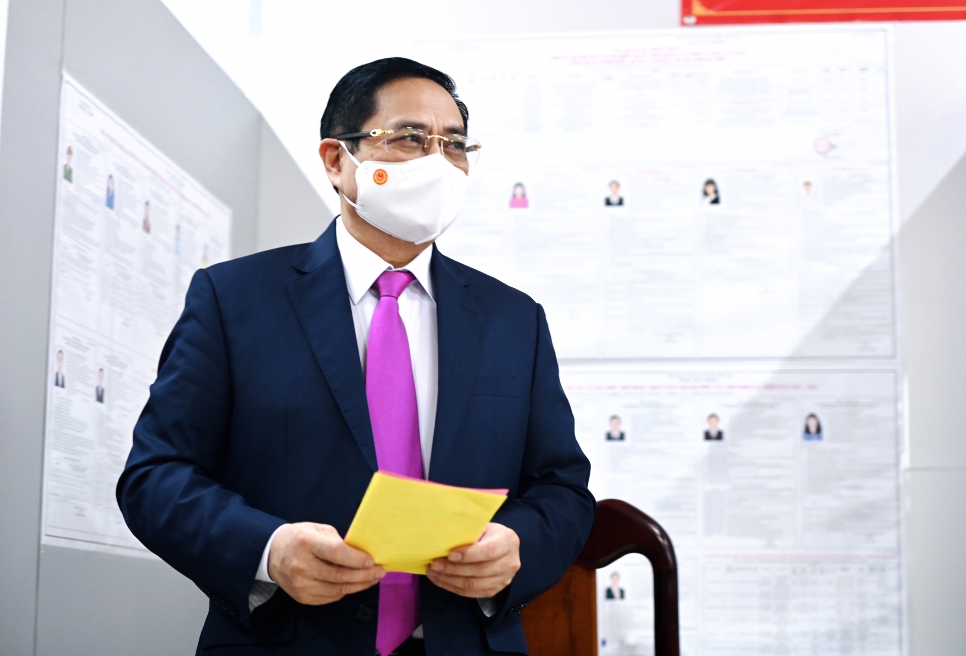 15es législatives  le Premier ministre Pham Minh Chinh vote à Cân Tho