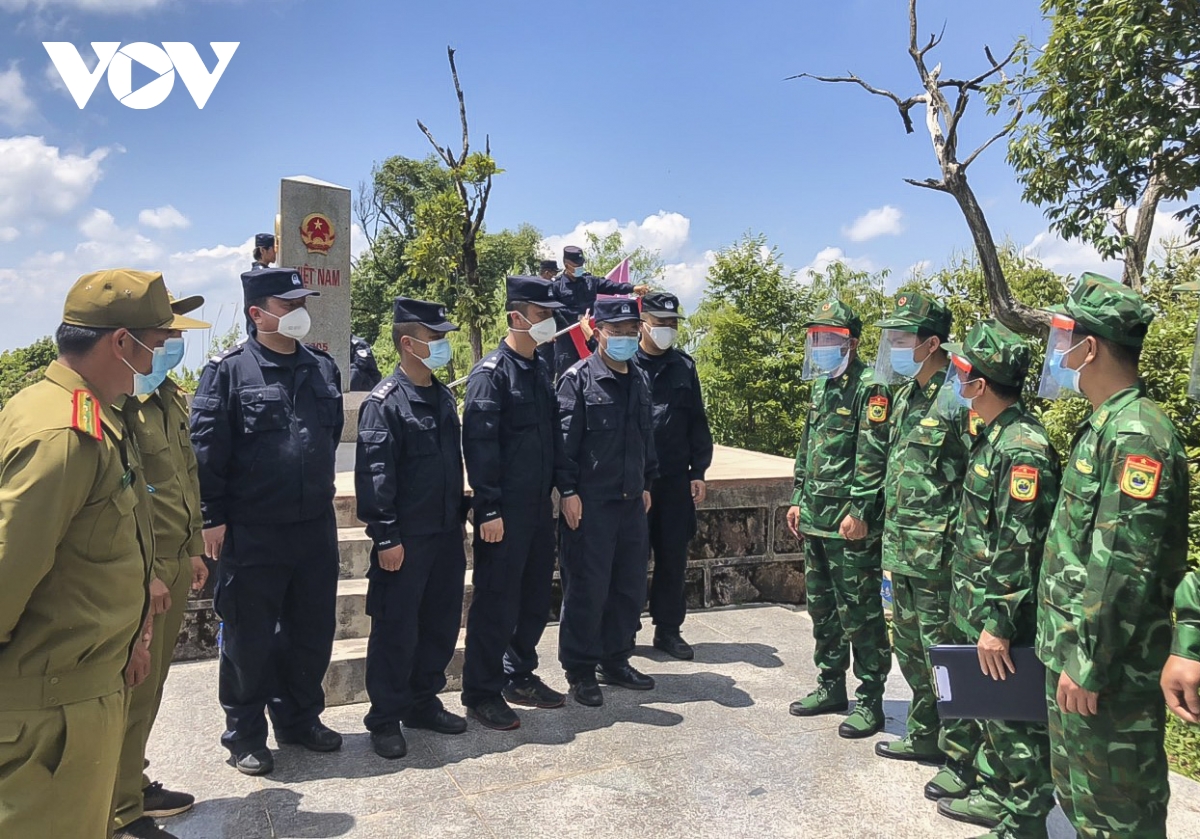 Vietnam-Chine-Laos rencontre entre des forces de protection des frontières