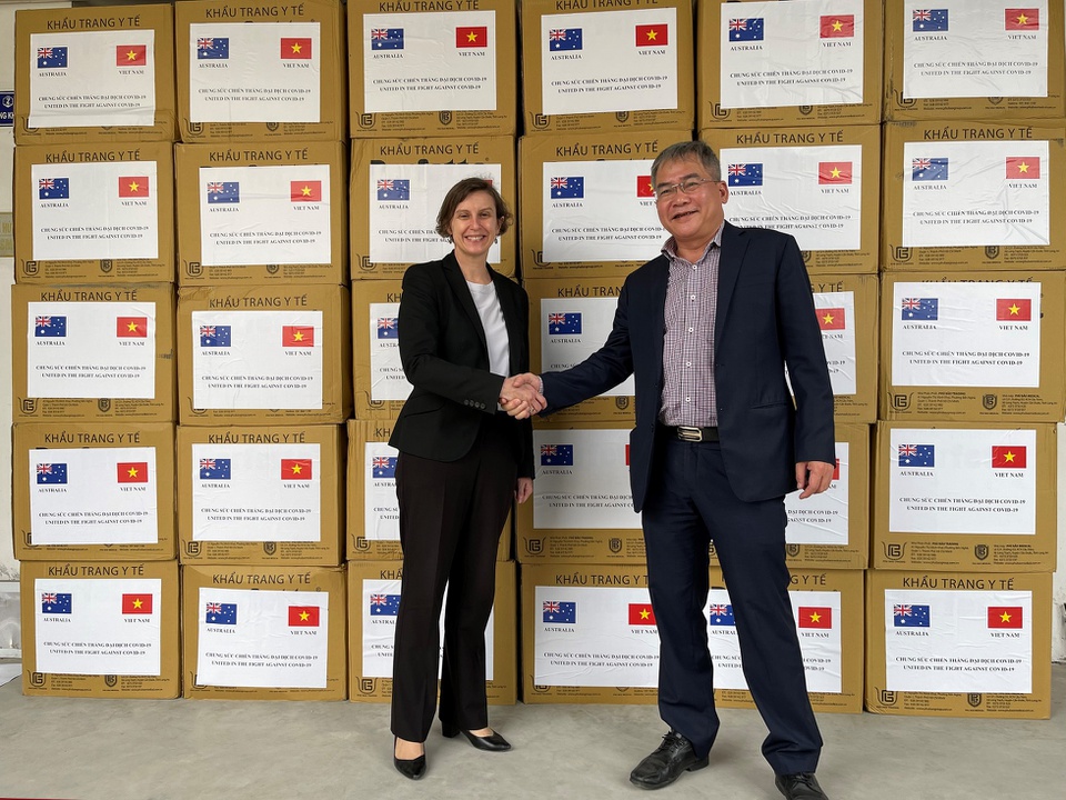 COVID-19 Plus de 800 000 masques financés par le Vietnam arrivent au Timor-Leste