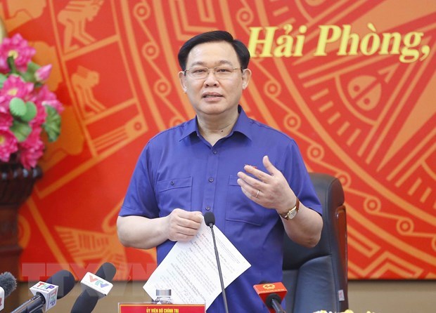Le président de l’Assemblée nationale Vuong Dinh Hue à Hai Phong