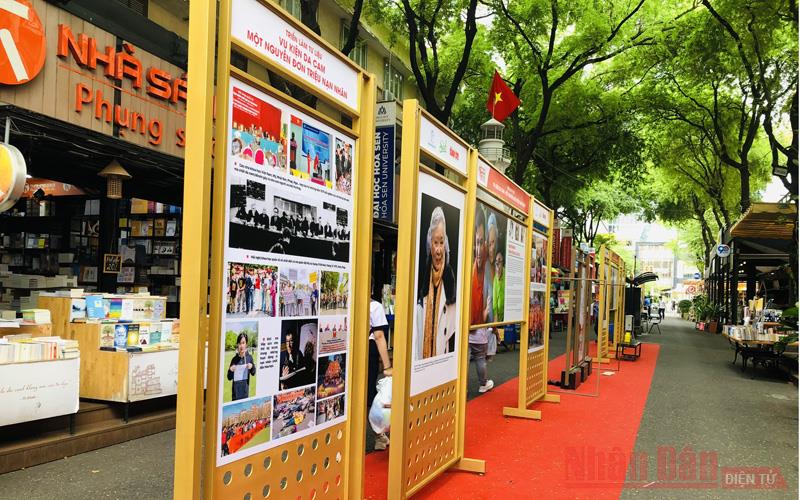 Exposition Procès contre l’agence orange - un plaignant - des millions de victimes