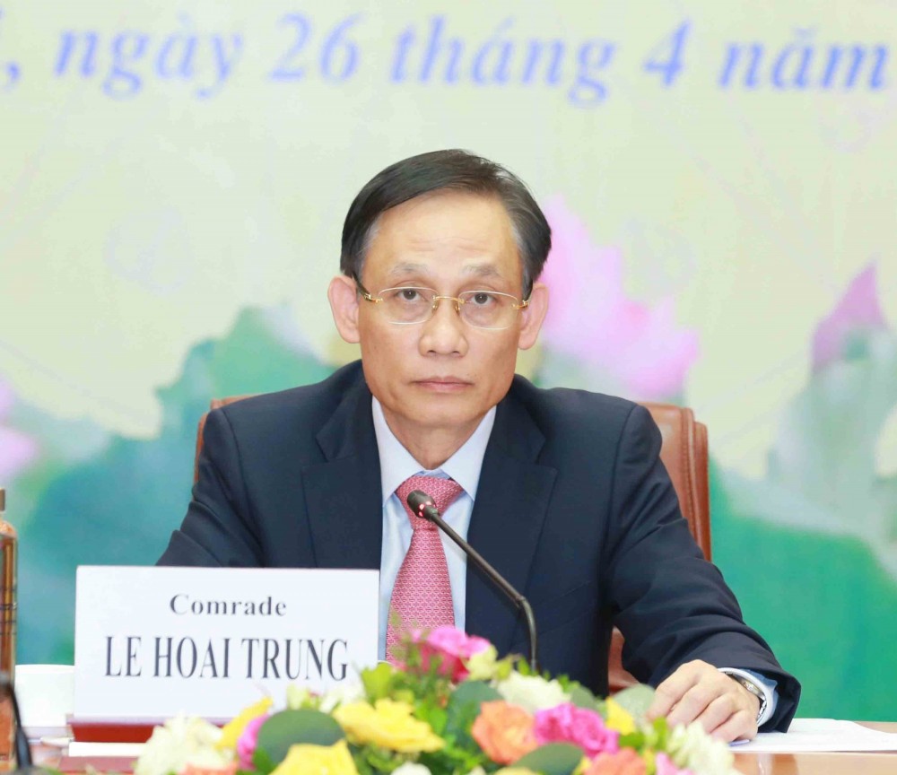 Informer le Parti du peuple cambodgien des résultats du 13e Congrès du Parti communiste du Vietnam