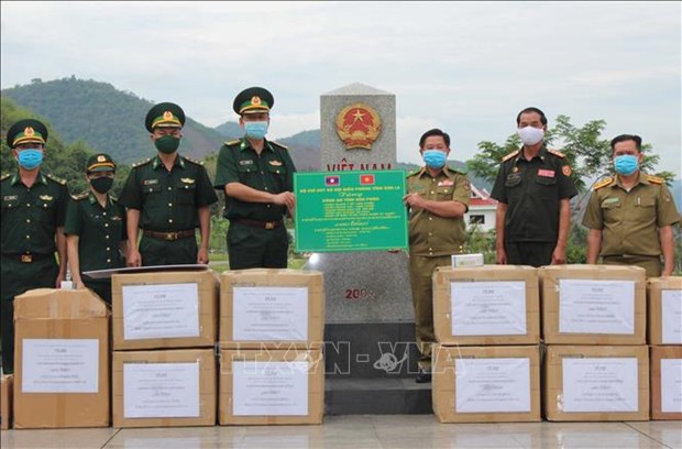 Le Vietnam accompagne le Laos dans la lutte contre le COVID-19
