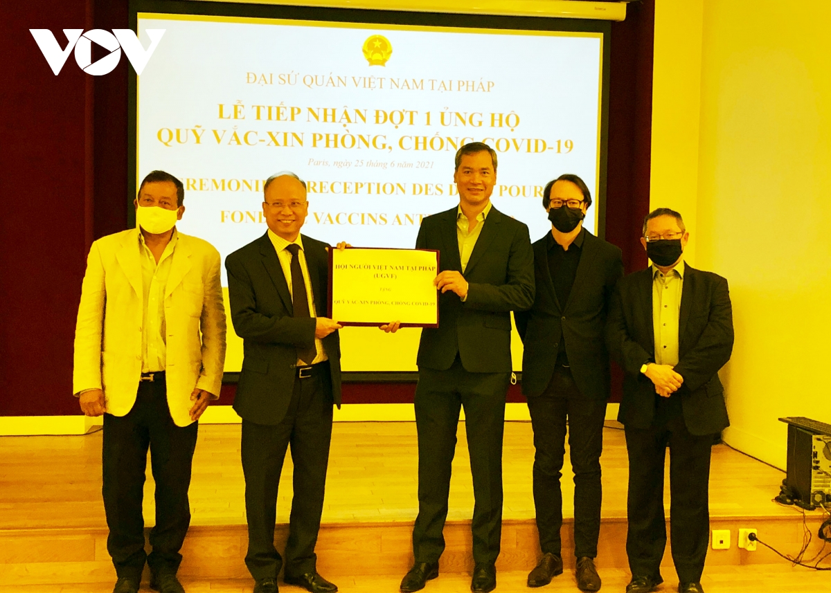 Des associations vietnamiennes et amis français soutiennent le Fonds pour le vaccin anti-Covid-19