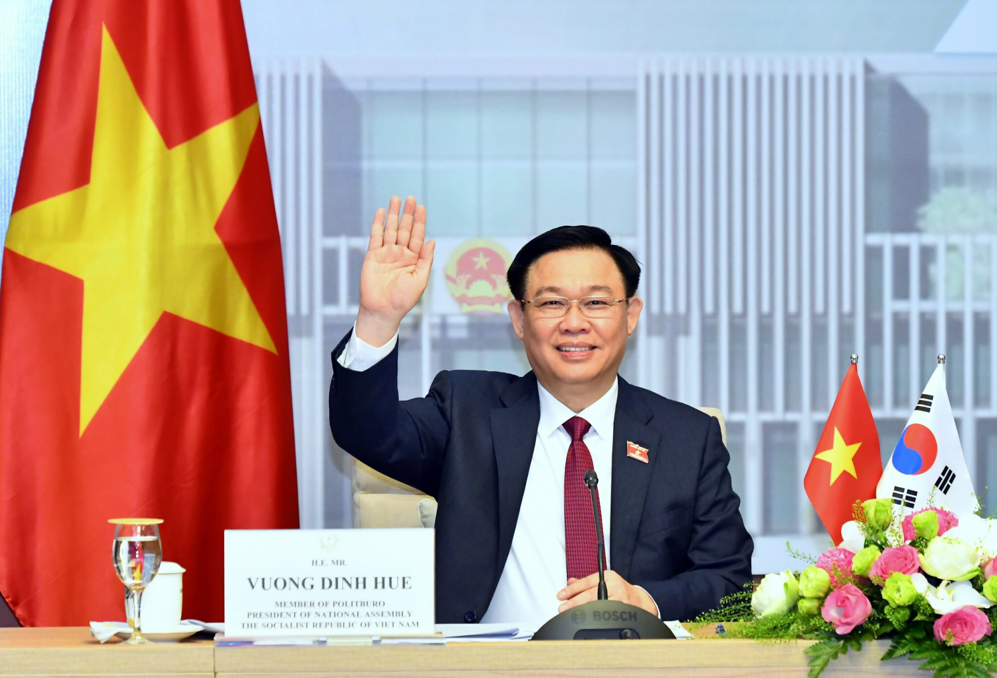 Entretien en ligne entre les présidents de l’organe législatif vietnamien et sud-coréen