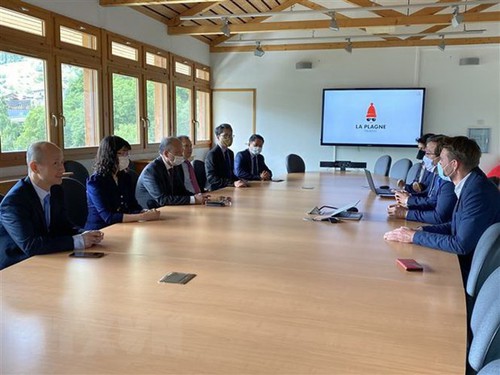 La commune française de La Plagne Tarentaise souhaite coopérer avec les localités vietnamiennes