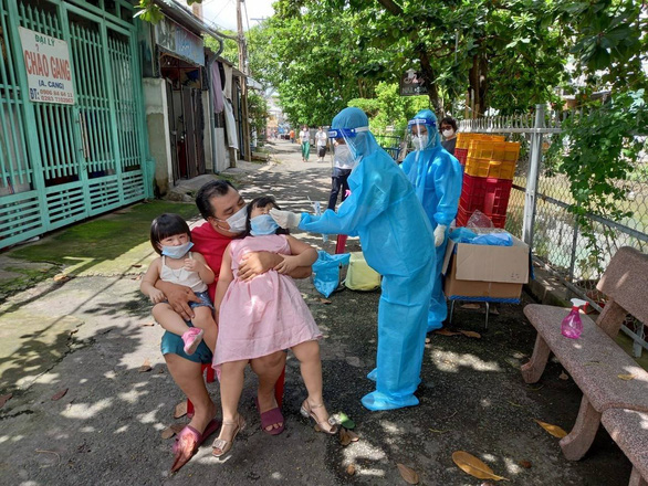 Plus de 6 000 personnels de santé soutiennent Ho Chi Minh-Ville dans sa lutte contre l épidémie