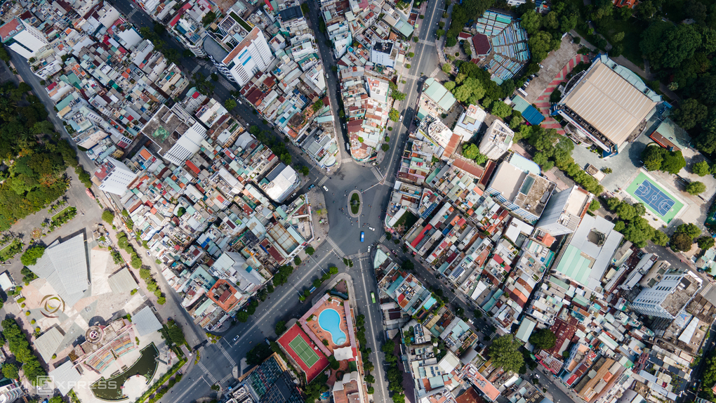 COVID-19 Ho Chi Minh-Ville se prépare à une distanciation sociale selon la directive No 16