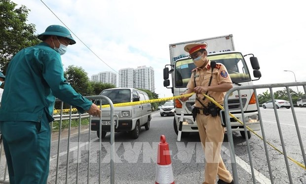 COVID-19 Hanoï régule le trafic pour éviter les embouteillages aux portes de la ville