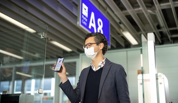 Vietnam Airlines applique officiellement à titre expérimental le passeport sanitaire numérique