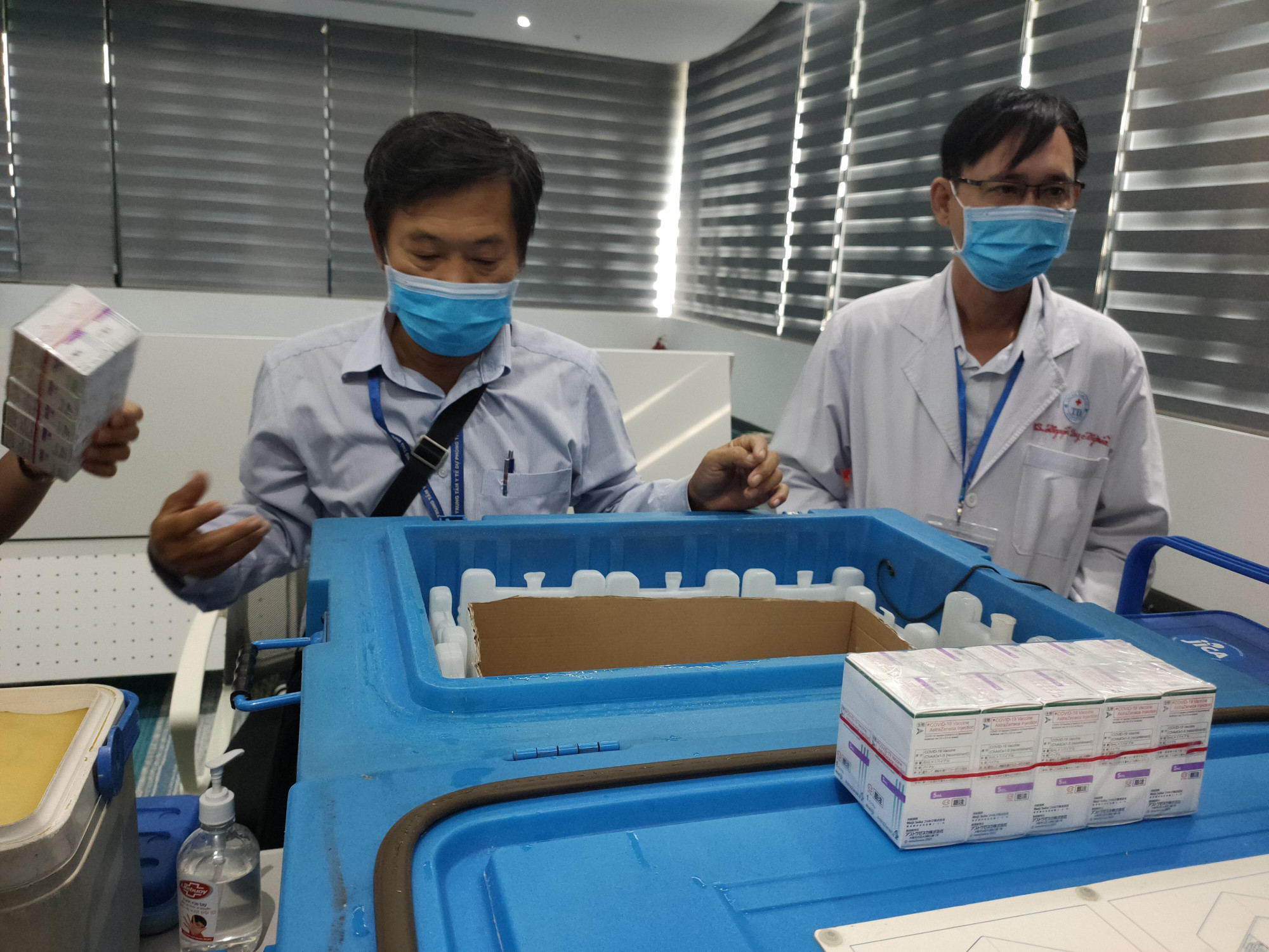 La JICA octroie 1 600 boîtes réfrigérantes pour les vaccins au Vietnam