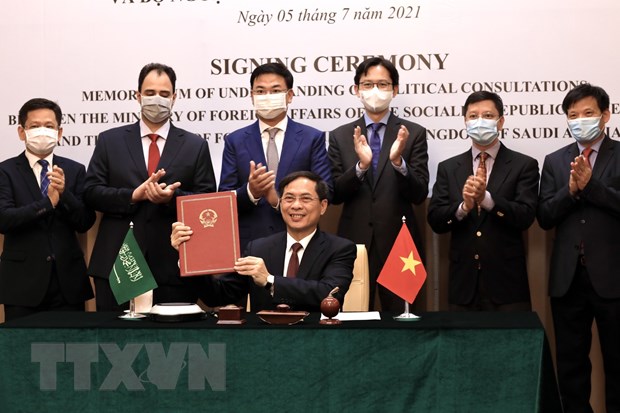 Le Vietnam et l’Arabie saoudite signent un texte sur les consultations politiques