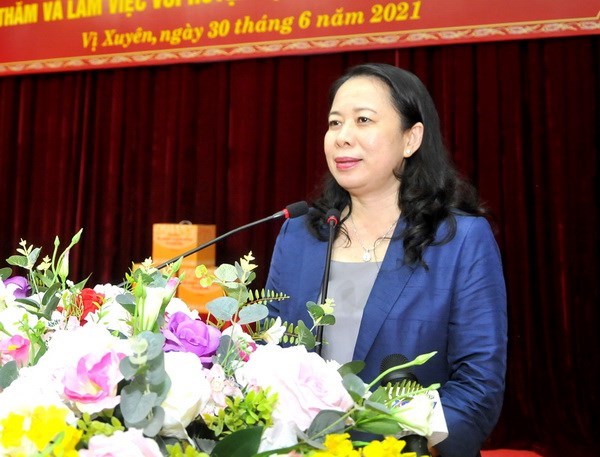 La vice-présidente Vo Thi Anh Xuân travaille à Hà Giang