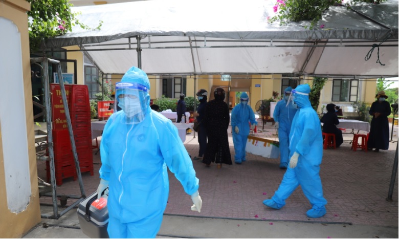 COVID-19 Plus de 162 270 patients guéris, plus de 17,6 millions de doses de vaccin injectées