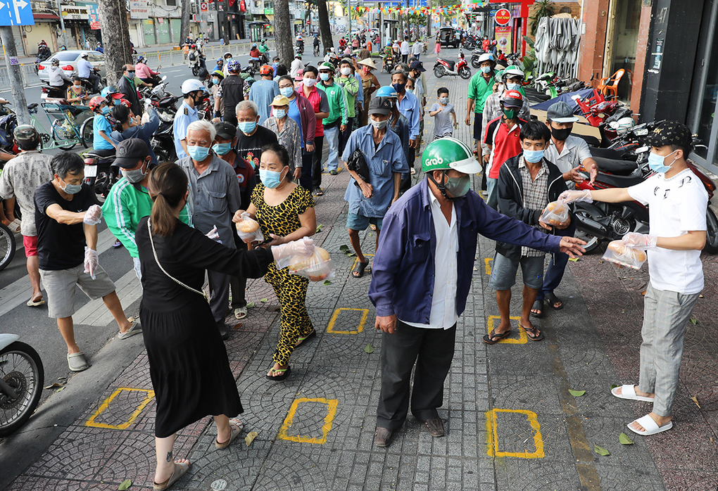 Ho Chi Minh-Ville propose au gouvernement un soutien de 28 000 milliards de dongs
