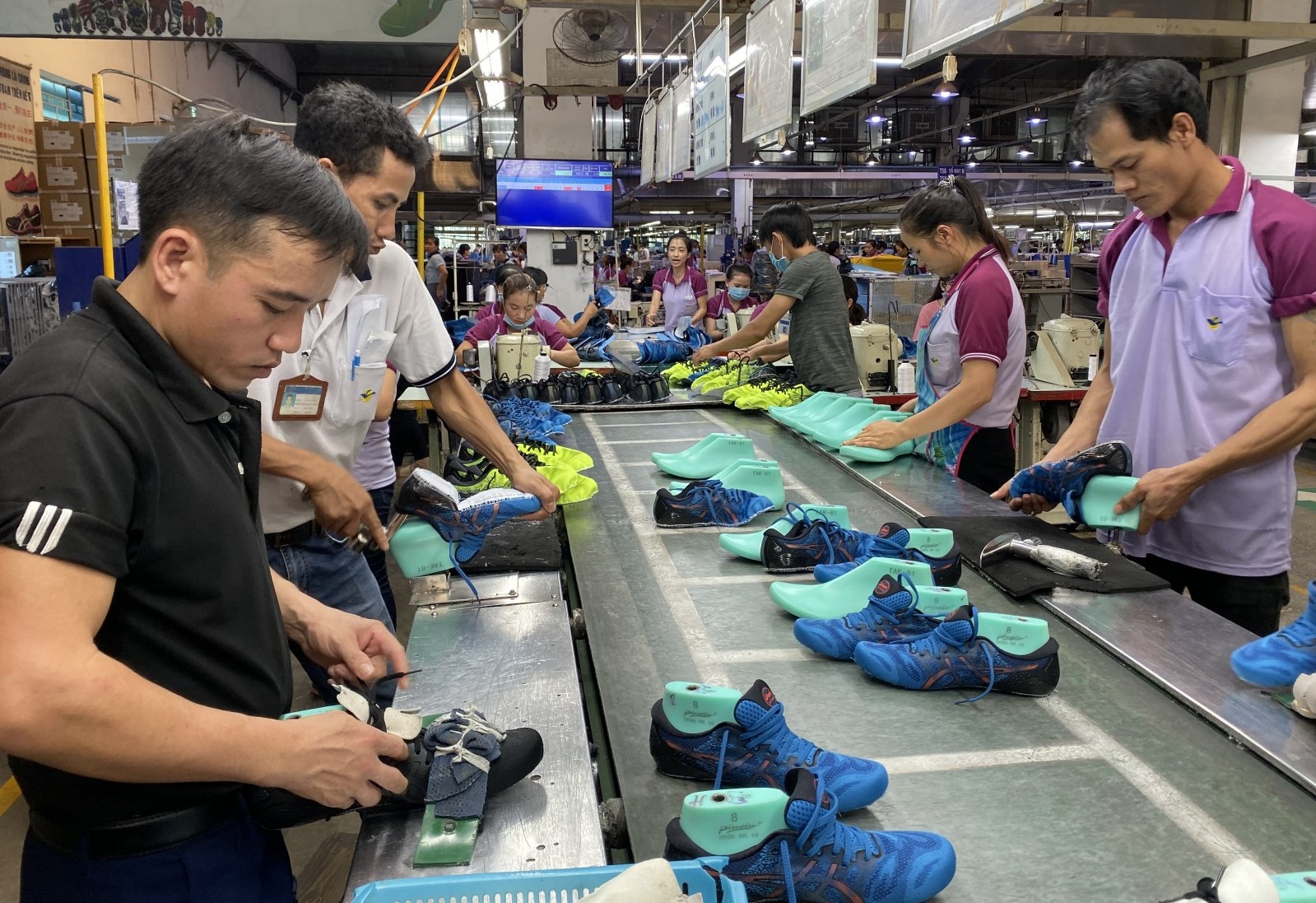 Les exportations de chaussures prennent des galons sur le marché canadien