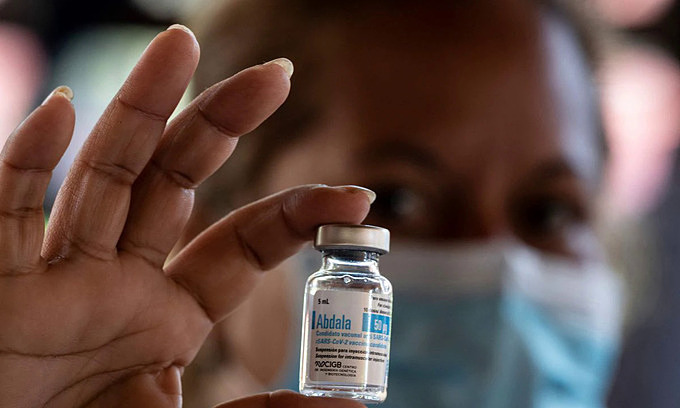 Le ministère de la Santé accorde une homologation d’urgence au vaccin Abdala