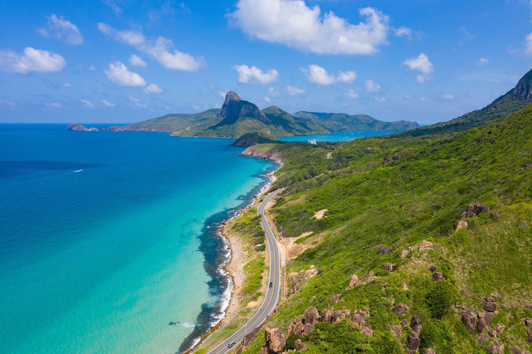 Con Dao se prépare à accueillir des touristes domestiques sur des vols charters