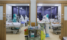 COVID-19 Les nombres de décès et d hospitalisations à Ho Chi Minh-Ville ont tendance à diminuer