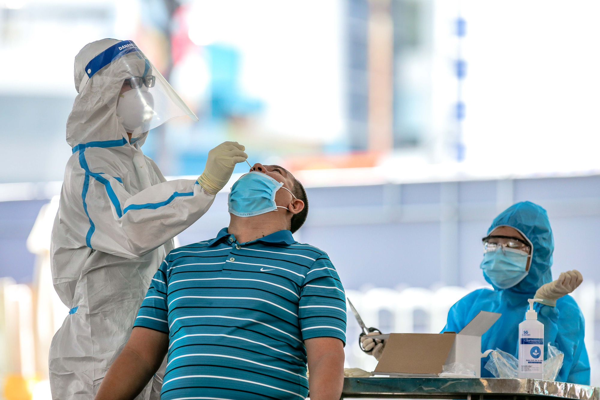 Hanoï est sur le point d achever la troisième phase des tests de COVID-19 à grande échelle