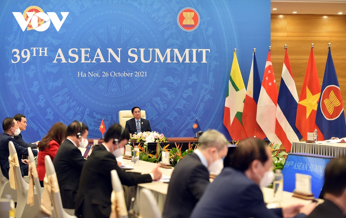 Le Premier ministre Pham Minh Chinh assiste au 39e Sommet de l’ASEAN