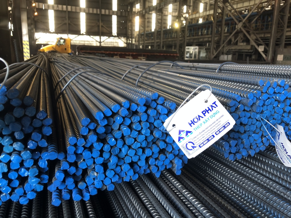 Hoa Phat record d exportations de bobines d acier finie