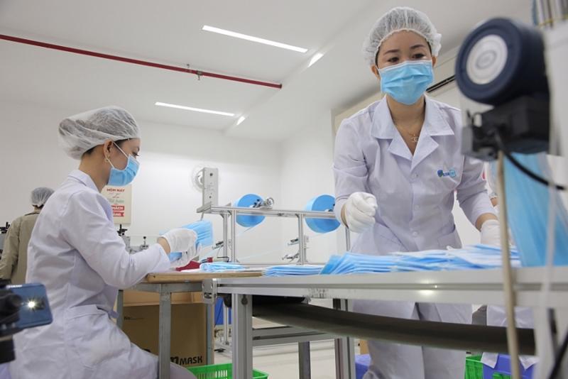 Forte hausse des exportations de masques médicaux en octobre