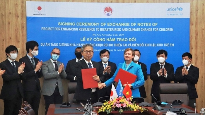 Renforcer la résilience des enfants vietnamiens aux catastrophes naturelles