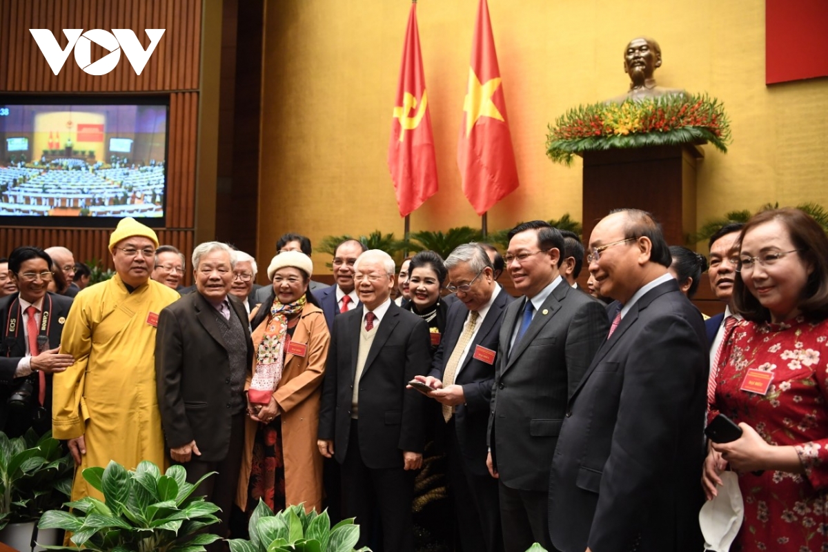Les dirigeants du Parti et de l’État à la Conférence nationale de la culture