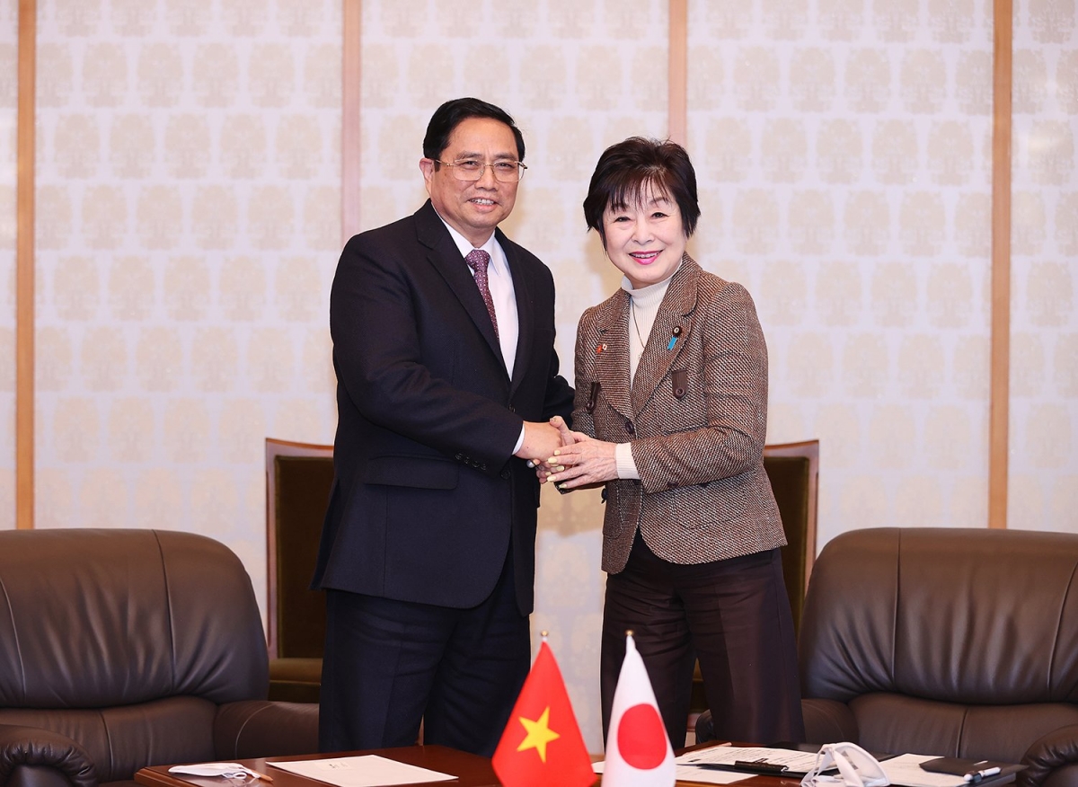 Le Premier ministre Pham Minh Chinh rencontre les dirigeants de la Diète du Japon