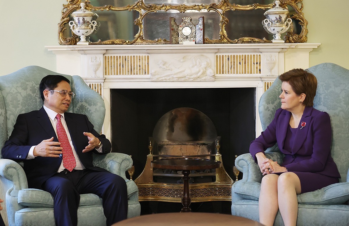 Le PM Pham Minh Chinh rencontre la PM écossaisse Nicola Sturgeon