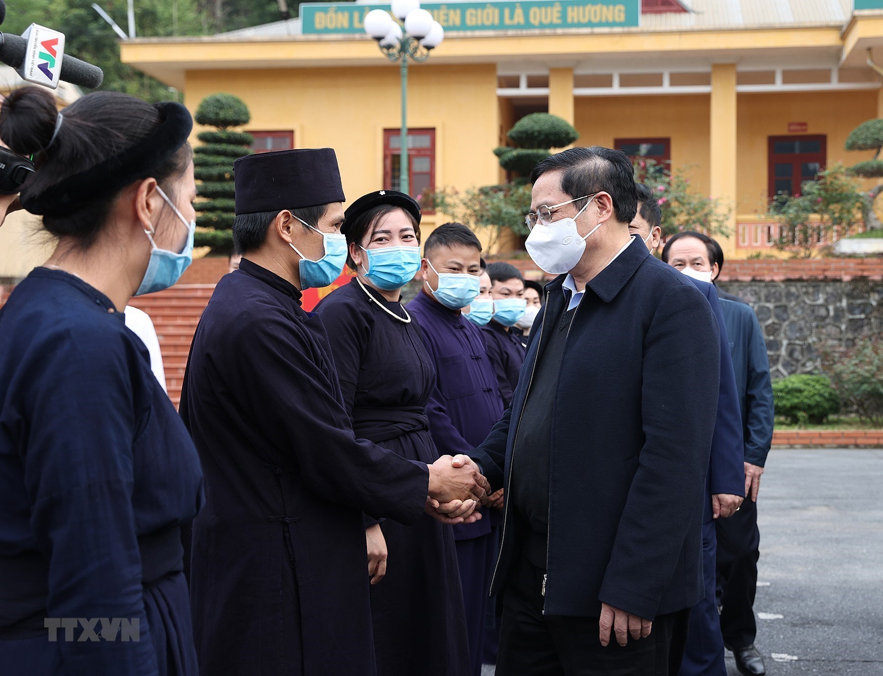 Le Premier ministre travaille à Trung Khanh dans la province de Cao Bang