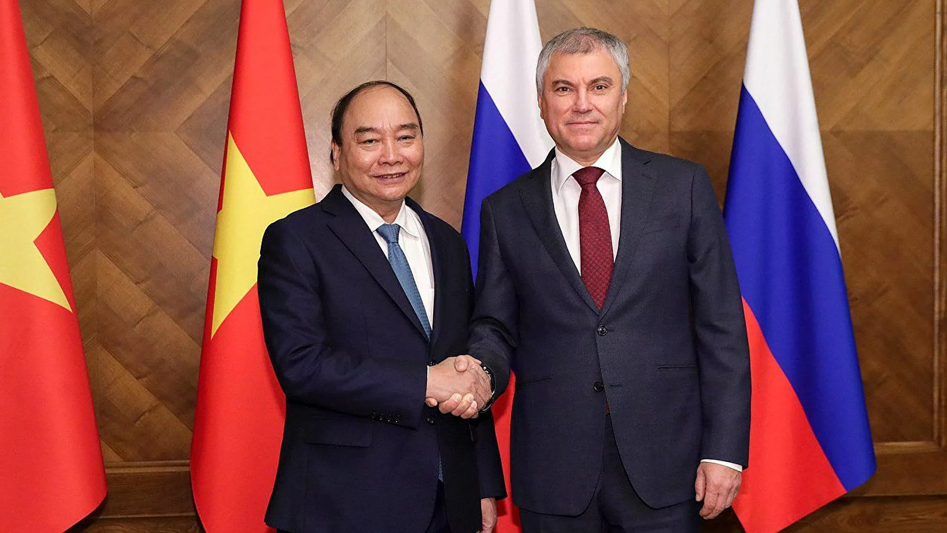 Le président vietnamien rencontre le président de la Douma à Moscou