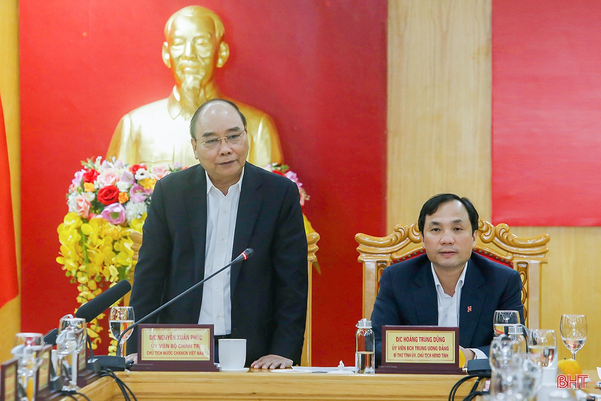 Le président Nguyên Xuân Phuc en visite de travail à Hà Tinh