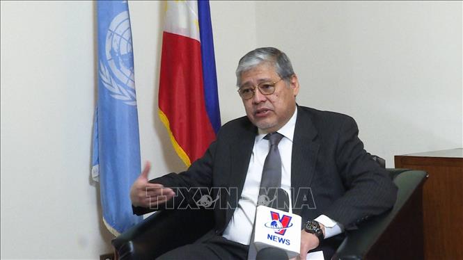 Le Vietnam rehausse la position de l ASEAN dans la résolution des problèmes internationaux