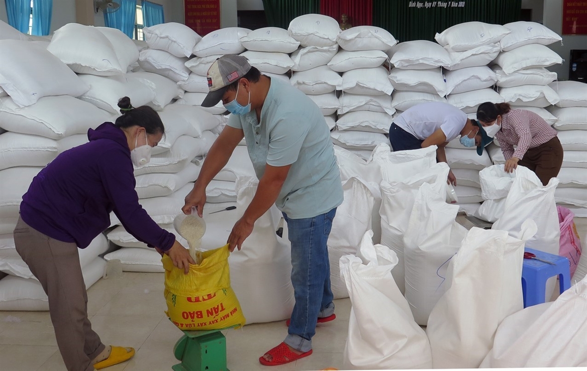 Têt plus de 13 616 tonnes de riz sont alloués à neuf provinces