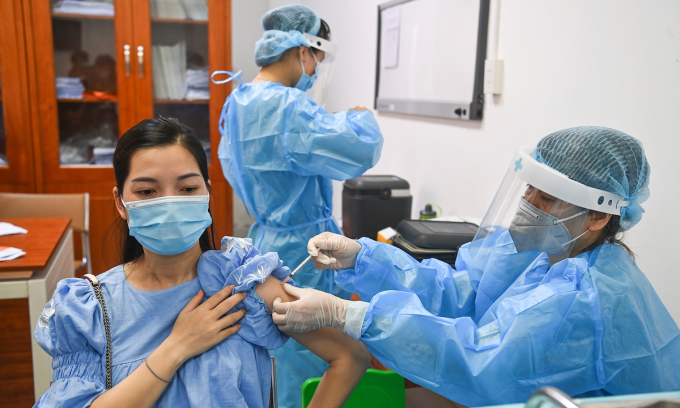COVID-19 Plus de 177,3 millions de doses de vaccins injectées