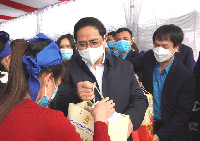 Le Premier ministre appelle Thanh Hoa à œuvrer pour un Vietnam puissant