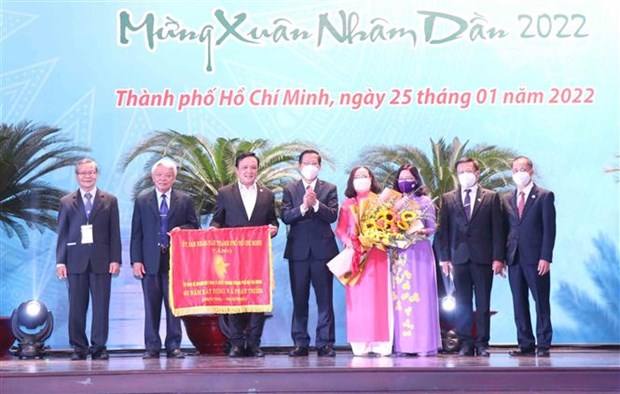 Têt Rencontre entre les dirigeants de Ho Chi Minh-Ville et des Vietnamiens d’outre-mer